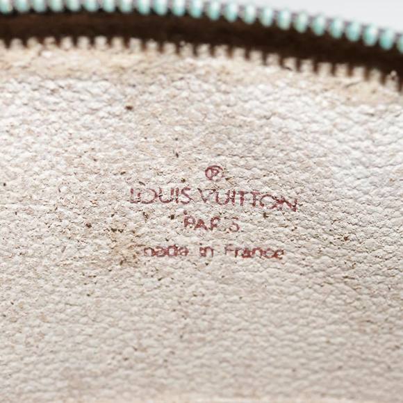 LOUIS VUITTON Monogram Trousse Demi Ronde Cosmetic Pouch M47520 LV Auth 94328 - Picture 9 of 16
